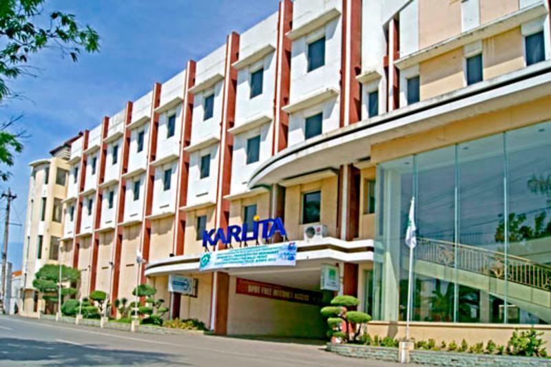 Karlita Hotel Tegal Exterior foto